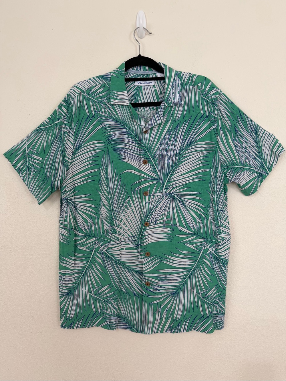 Caribbean Green Palm-Print Short-Sleeve Button-Down Shirt 100% Rayon sz L. T009